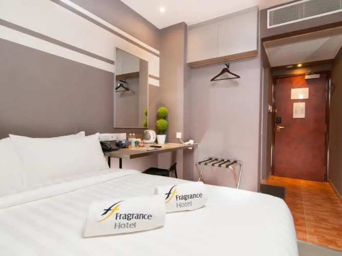 1 Bedroom Club Suite with city view