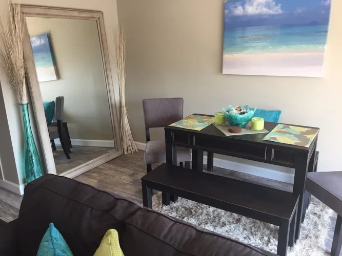 2 Bedrooms Comfort room with bay view