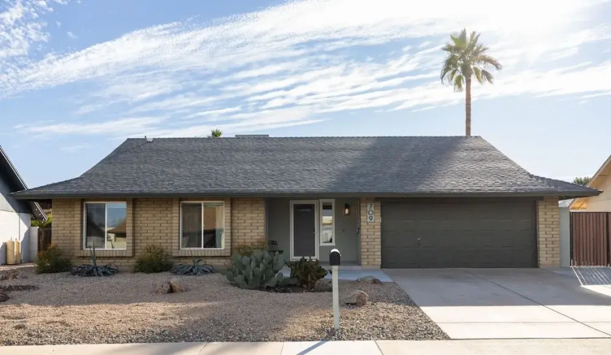 Tempe Vaughn 3 Bedroom Home by RedAwning