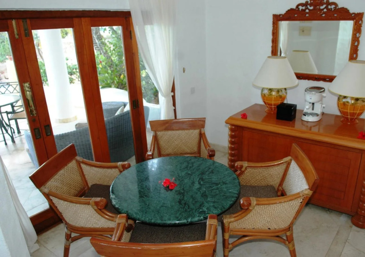 Sunset Beach Hotel