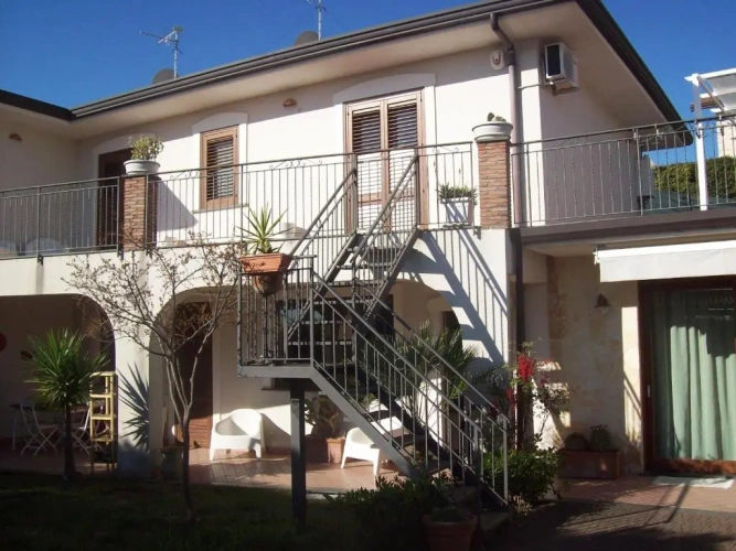 3 Bedrooms Villa