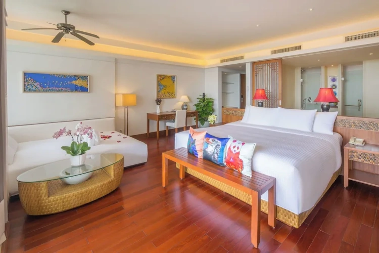 Standard Triple Family room