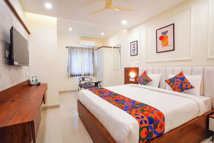 Fabhotel Memories Inn