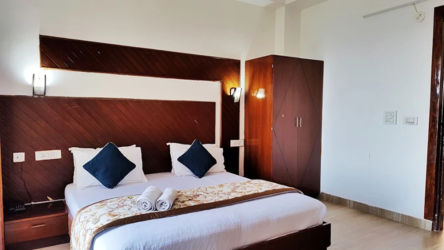 Hotel Neelgiri