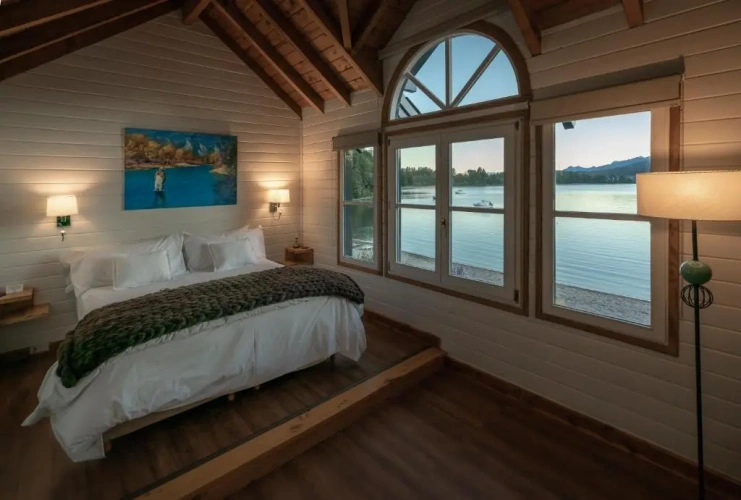 Standard Double room with lake view