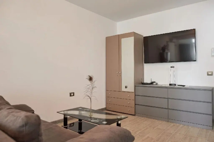 Apartamente Alezzi cm