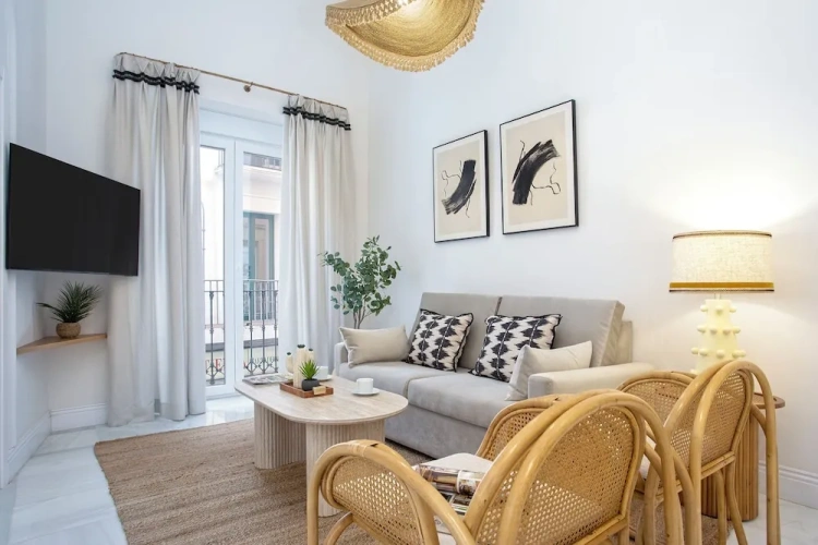 3 Bedrooms Apartment with balcony