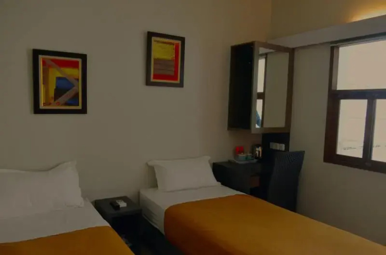 D'Raya Guest House