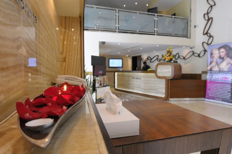 Howard Johnson Hotel - Diplomat Abu Dhabi Ae