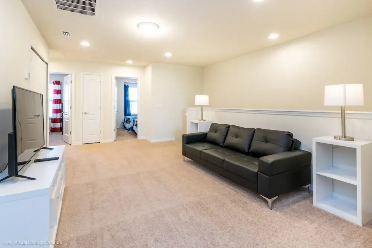 Geneve Villa Windsor At Westside