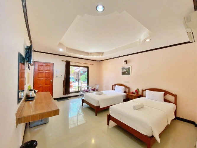 Standard Twin room