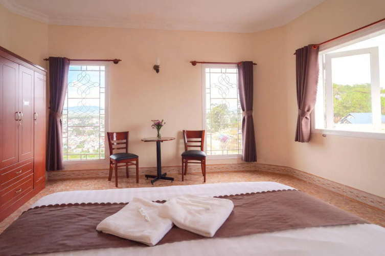 Robin Hill Guesthouse