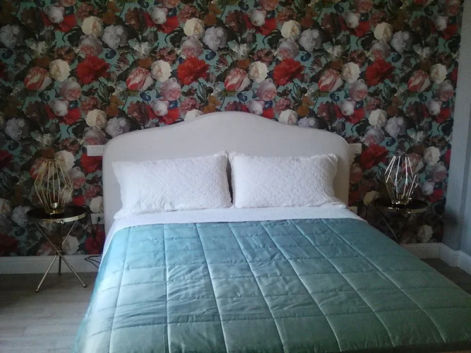 Guest House 73