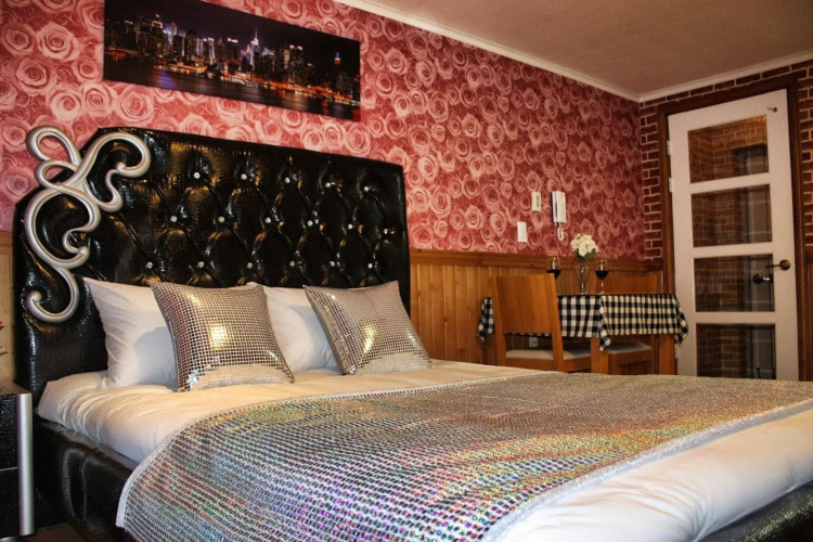 Queensbay Pension