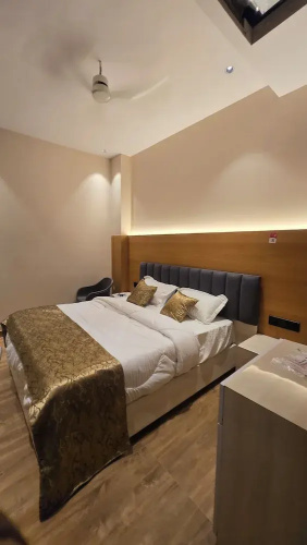 Hotel Parth