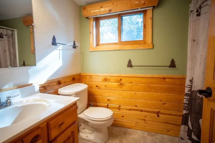 Timber Bay Lodge & Houseboats