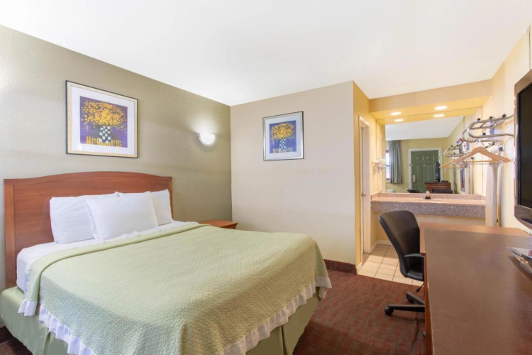 Saw Mill River Motel