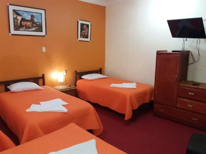 Hostal Intikahuarina B&B