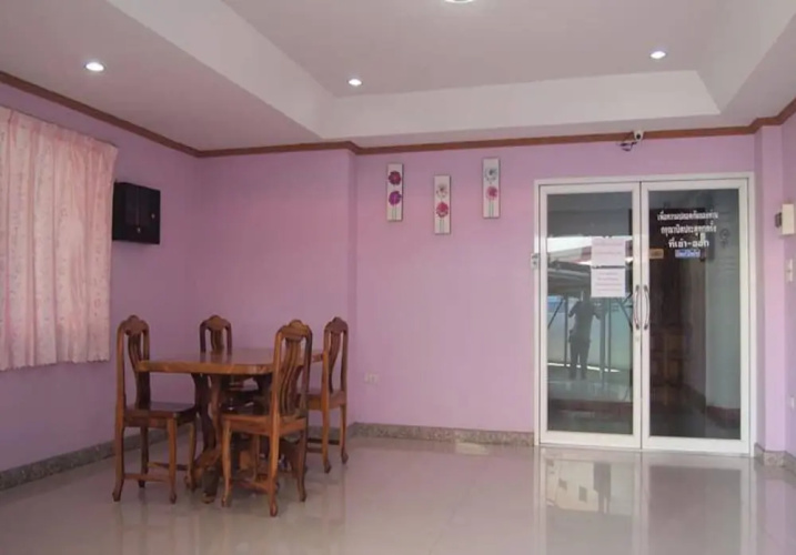 Somsri Apartment