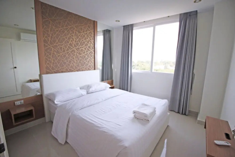 Amazon Residence Pattaya Sunny Rentals