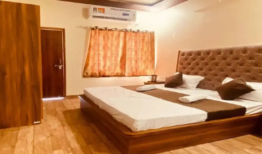 Hotel Royal Shivam Residency