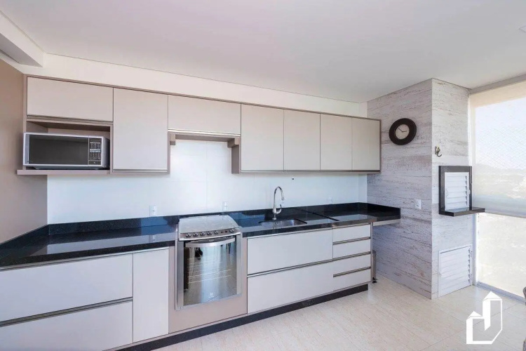 Cobertura Duplex Com Piscina E 03 Suítes