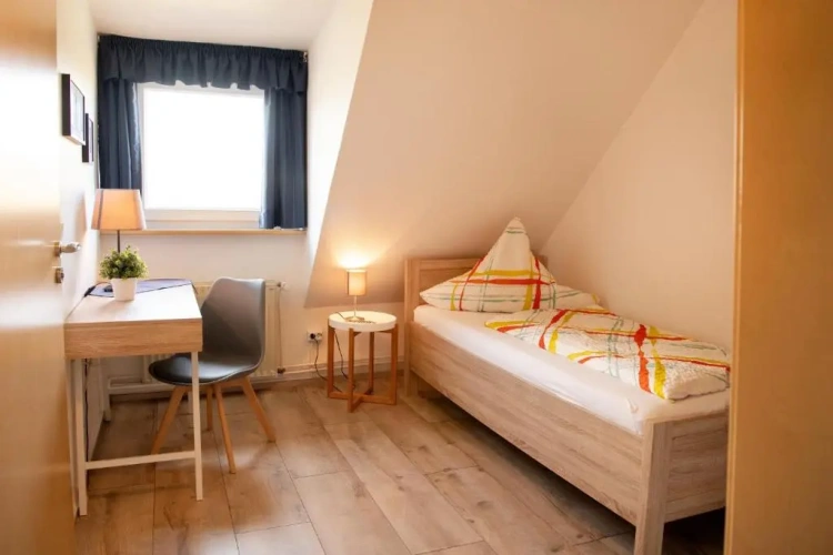 Standard Single room
