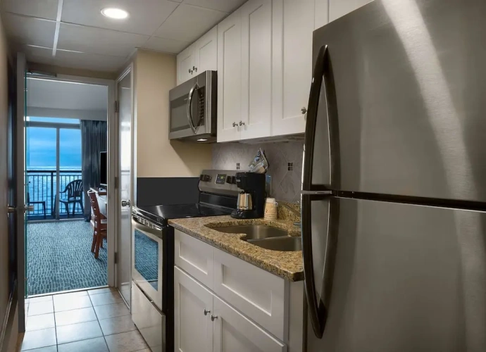 Quadruple Suite with balcony and oceanfront