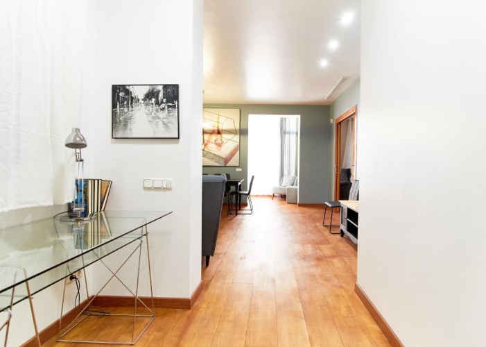 3 Bedrooms Apartment