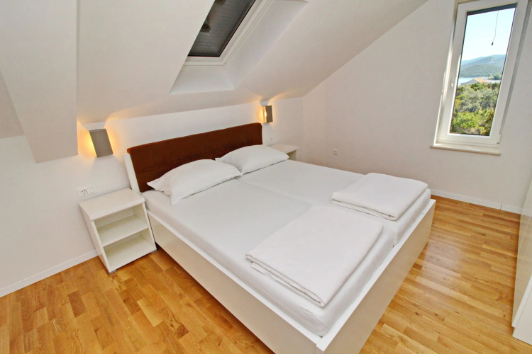Apartments Kula