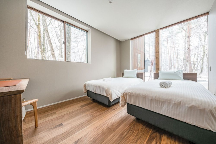 Gravity by The Hakuba Collection