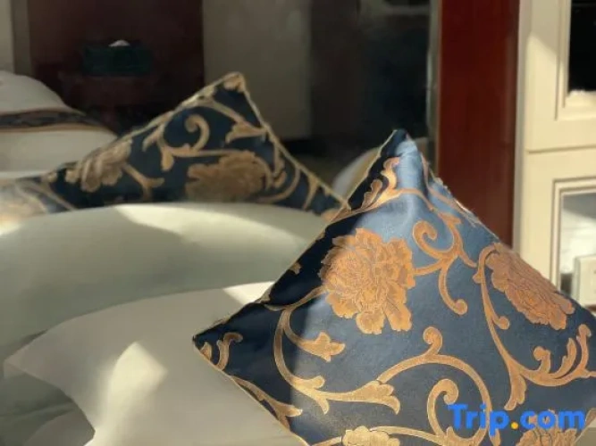 Deluxe Double Suite