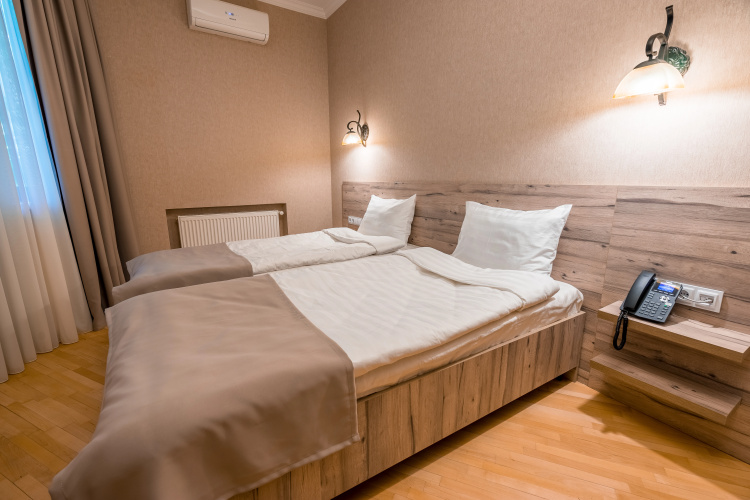 Imperial House Hotel