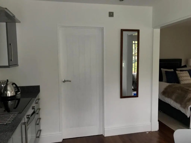 Oak-Island Hall
