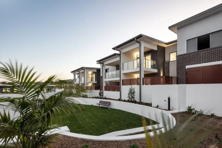 Pristine 3-bed Kiama Unit With Courtyard