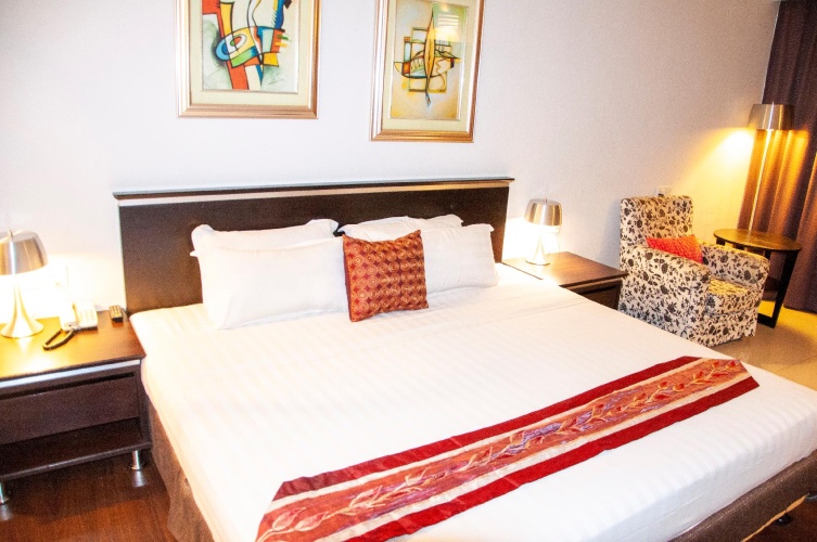 Premier room