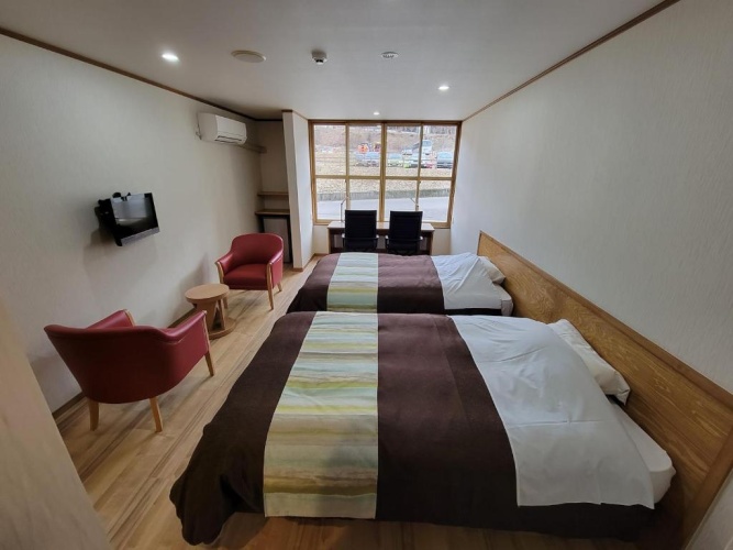 Economy Twin room