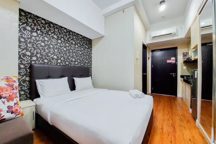 Comfortable And Simply Studio Room Casa De Parco Apartment