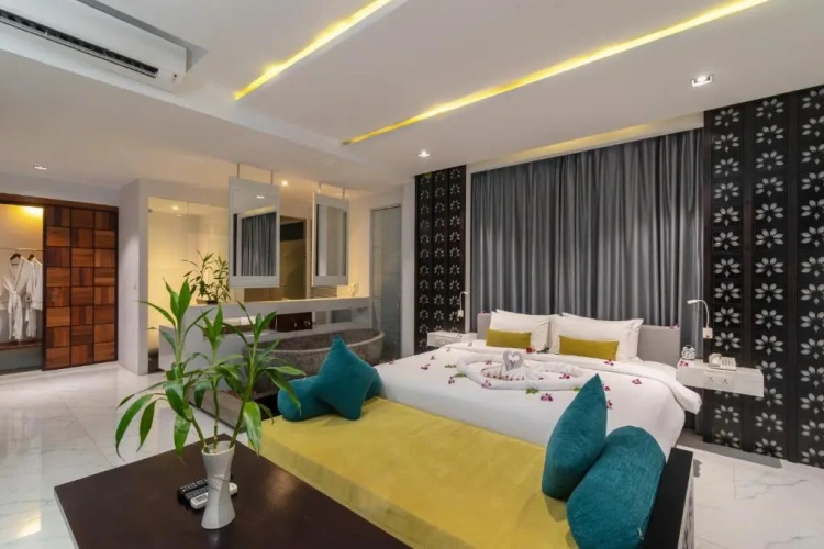 Executive Suite with balcony