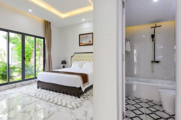 2 Bedrooms Premier Villa with garden view