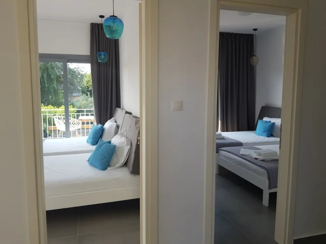 Deluxe Quadruple room