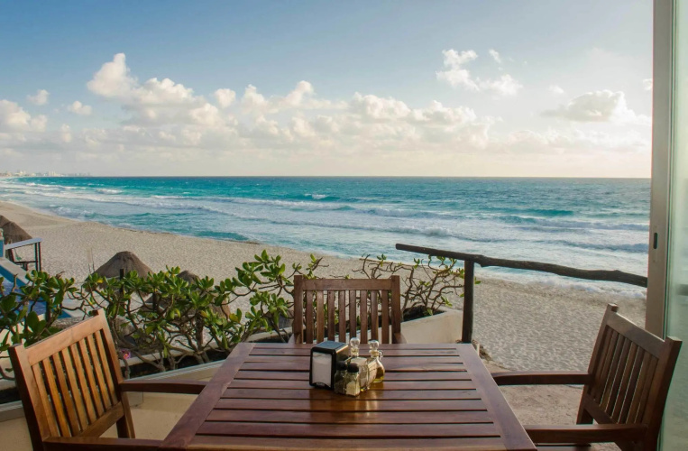 Bsea Cancun Plaza photo 16
