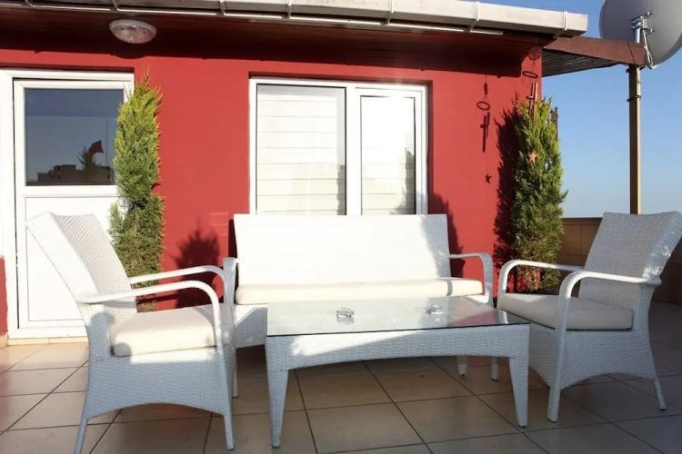Noi Suites