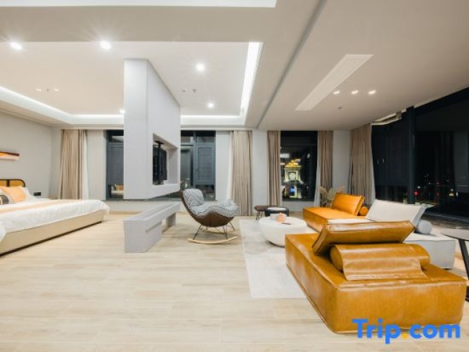 1 Bedroom Executive Suite
