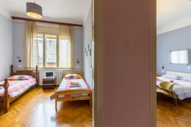 Spacious & Smart Center Apartment