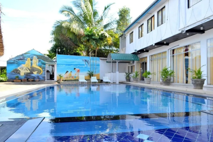 Home Feel Hotel