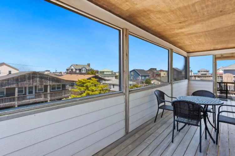 5042 Beach Hangar 5 Min Walk to Beach