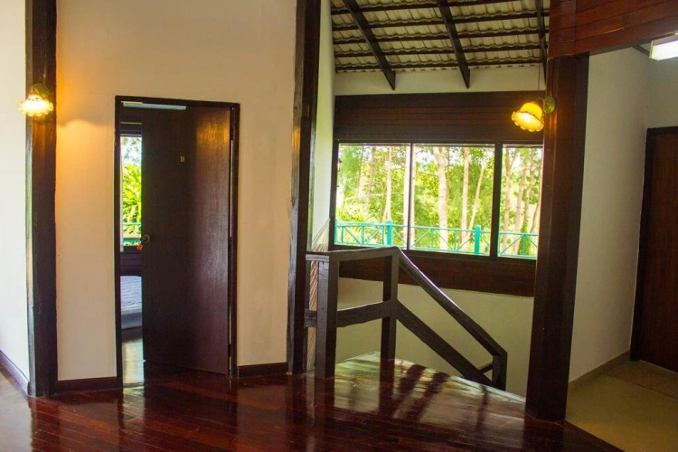 Bird Land Resort