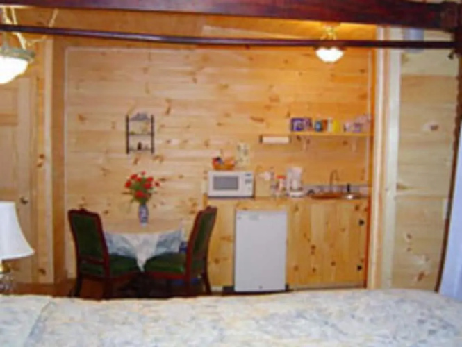 Misty Mountain Ranch B&B & Cabins