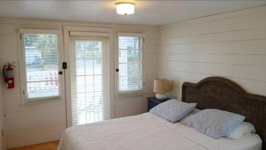 106 30th St 4 Bedroom Home